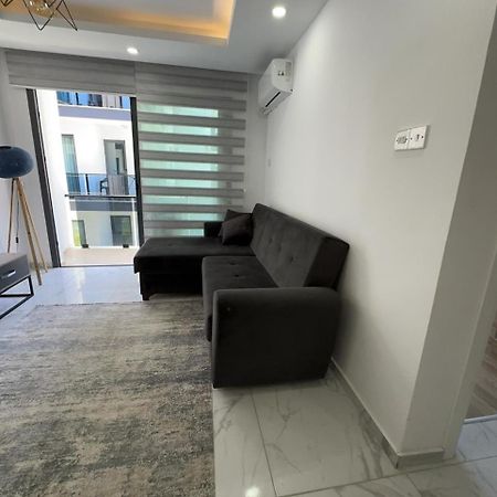 Шикарная Квартира Nova Park Karavas  Exteriör bild